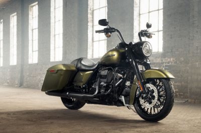 Harley-Davidson ทัวร์ริ่งรุ่นพิเศษ Road King Special เครื่องยนต์ใหม่ Milwaukee Eight 1750 cc.