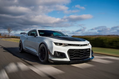2018 CAMARO ZL1 1LE : SETS BENCHMARK FOR TRACK CAPABILITY-Special aero, adjustable suspension, exclusive tires drive unprecedented performance for a production sports car