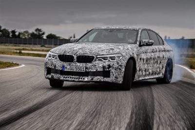 2018 BMW BMW M5-The driver can choose from five different configurations based on combinations of the DSC modes