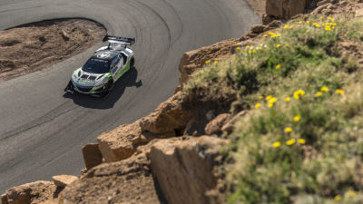 ACURA NSX EV-ซูเปอร์คาร์พลังงานไฟฟ้าคว้าแชมป์แข่งรถขึ้นเขา Pikes Peak