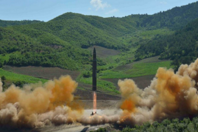 ทั่วโลกประณาม ‘เกาหลีเหนือ’ ทดสอบขีปนาวุธครั้งล่าสุด นักวิเคราะห์เชื่อโจมตีได้ถึง “รัฐอลาสก้า”