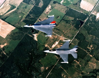 F-16XL-เครื่องบินกรณีศึกษาโจมตีทางยุทธวิธีประสิทธิภาพสูงของกองทัพอากาศสหรัฐฯ และองค์การนาซ่า