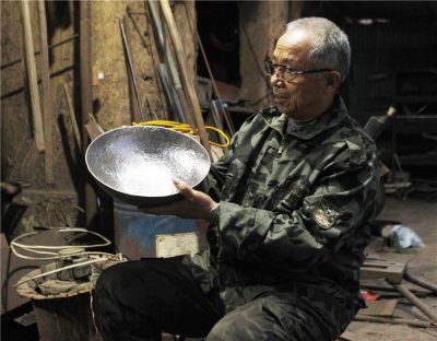 “A Bite of China” สารคดีการปรุงอาหารทำยอดขายกระทะเหล็กพุ่งเกินคาด