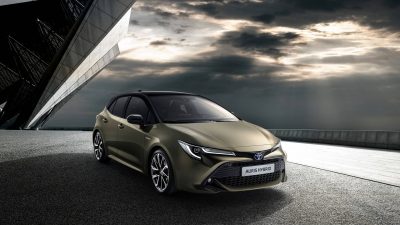 2018 GENEVA MOTORSHOW : Toyota Auris More Hybrid Power in a More Dynamic Design