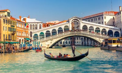 “เรือกอนโดลา” สเน่ห์ที่ใกล้เลือนหายในเวนิส ดินแดนแสนโรแมนติก แหล่งท่องเที่ยวยอดนิยมของอิตาลี