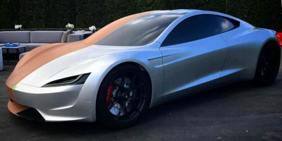 Tesla Roadster test driver says promised specs ‘conservative’