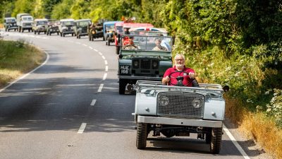LAND ROVER CELEBRATES 70 YEARS WITH LARGEST EVER PARADE OF VEHICLES ON GOODWOOD HILL