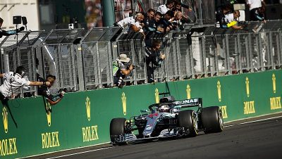 F-1 : Hamilton wins Hungarian GP as Bottas and Vettel collide