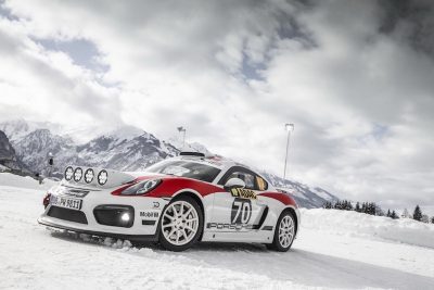 ปอร์เช่ เคย์แมน จีที4 (Porsche Cayman GT4) รถแข่งสายพันธุ์แรลลี่ วิ่งทดสอบท่ามกลางหิมะและน้ำแข็ง