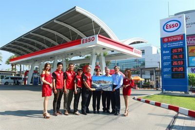 Esso congratulates Pure Thai on the occasion of opening and operating Esso service stations exceeding plan
