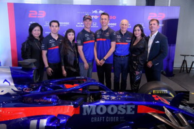 MOOSE CRAFT CIDER ร่วมสนับสนุนนักแข่งรถฟอร์มูล่า วัน สัญชาติไทย อเล็กซ์ อัลบอน และทีม Scuderia Toro Rosso ประกาศศักดาธงไตรรงค์สู่สนามแข่งระดับโลก