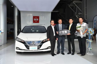 First Thai corporate customer takes delivery all-new Nissan LEAF Thai Summit Autoparts Industry joins Nissan in helping accelerate the electrification of Thailand
