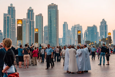 UAE – สาธารณรัฐอาหรับเอมิเรตส์ ก้าวสู่โลกยุคใหม่ พัฒนาประเทศแบบก้าวกระโดด