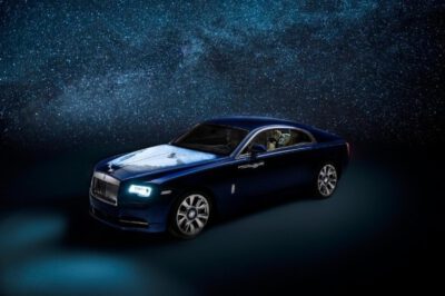 BESPOKE ‘WRAITH – INSPIRED BY EARTH’ TOUCHES DOWN IN ABU DHABI