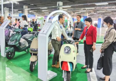 New Energy Electric Vehicles in Gangbei District of Guigang City Enters the ASEAN “Blue Ocean” Market
