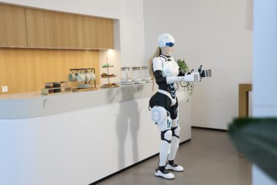 โอโมดา แอนด์ เจคู เปิดตัวหุ่นยนต์ “Mornine” เติมเต็มระบบนิเวศการขับขี่ด้วยเทคโนโลยีแห่งอนาคต